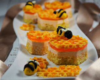 Bee cake