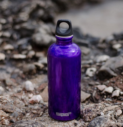 Stainless steel water bottle